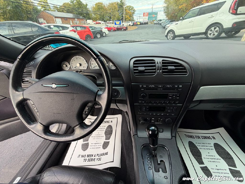 2004 Ford Thunderbird Image 17