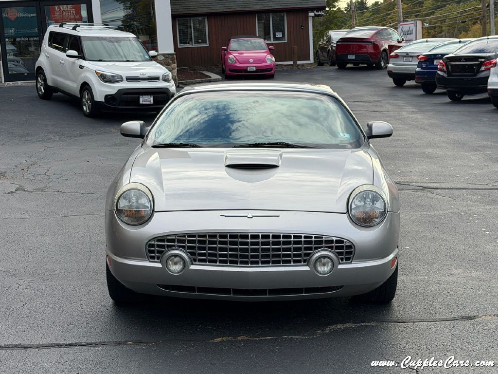 2004 Ford Thunderbird Image 23