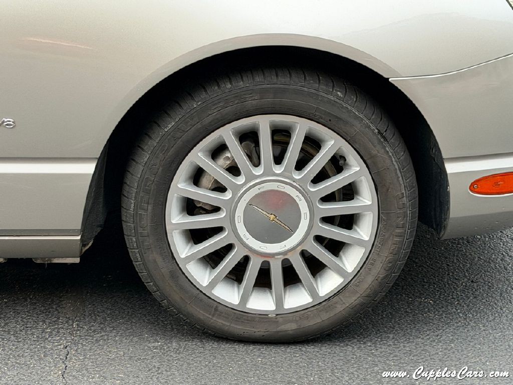 2004 Ford Thunderbird Image 31