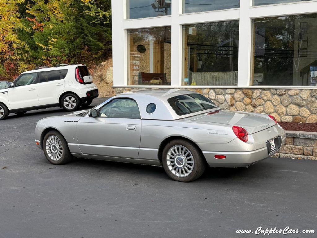 2004 Ford Thunderbird Image 3