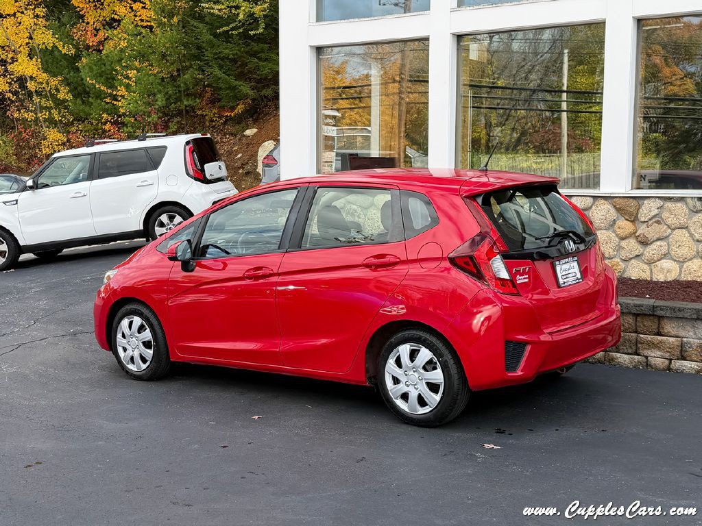 2016 Honda Fit Image 2