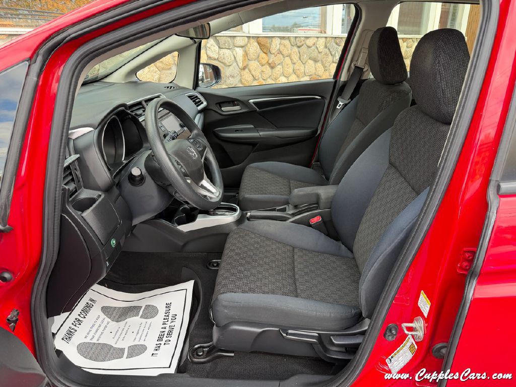 2016 Honda Fit Image 3