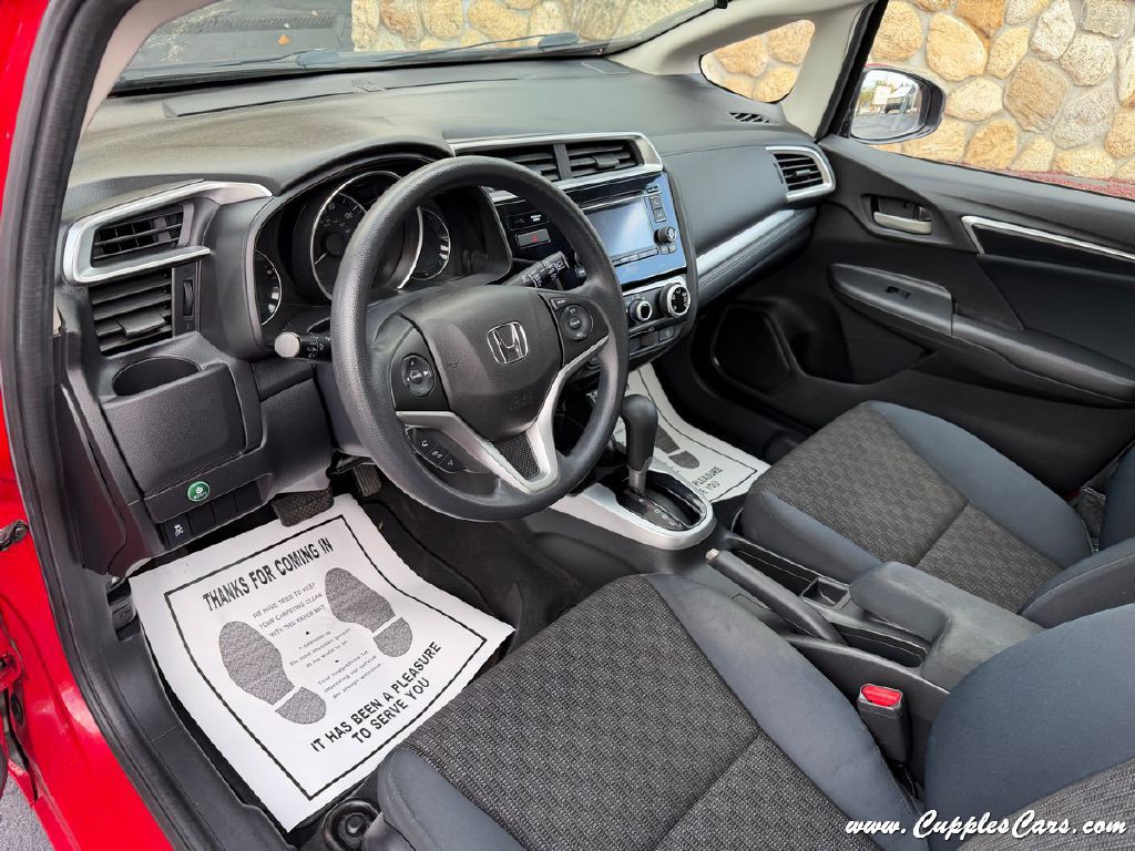 2016 Honda Fit Image 4