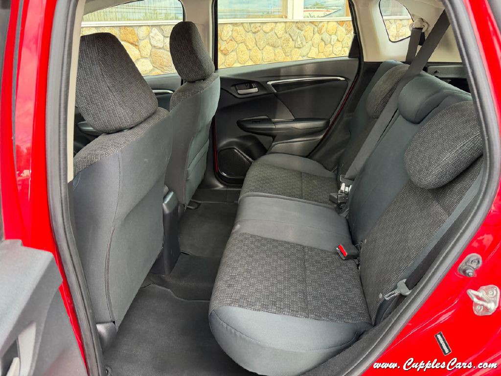 2016 Honda Fit Image 6