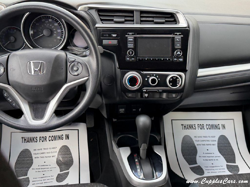 2016 Honda Fit Image 18