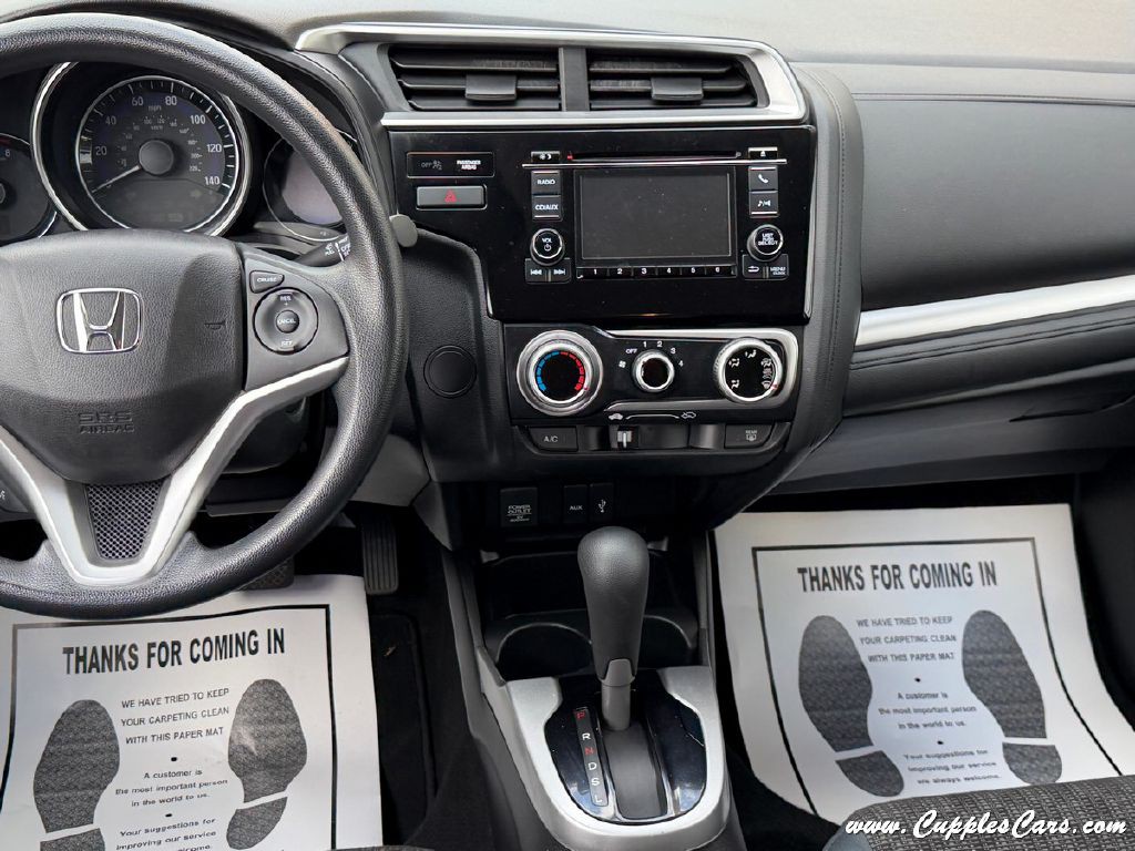 2016 Honda Fit Image 19