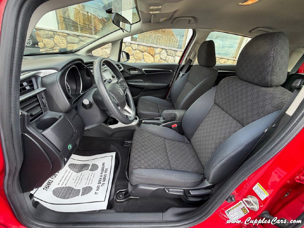 2016 Honda Fit Image 24