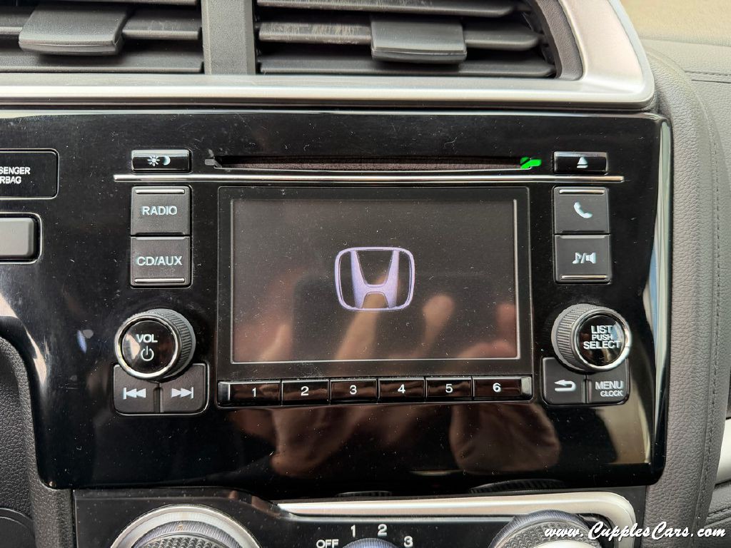 2016 Honda Fit Image 25