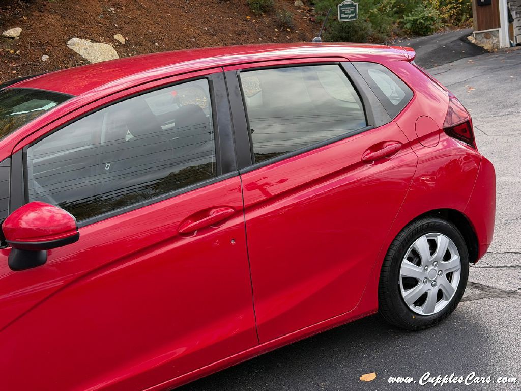 2016 Honda Fit Image 35