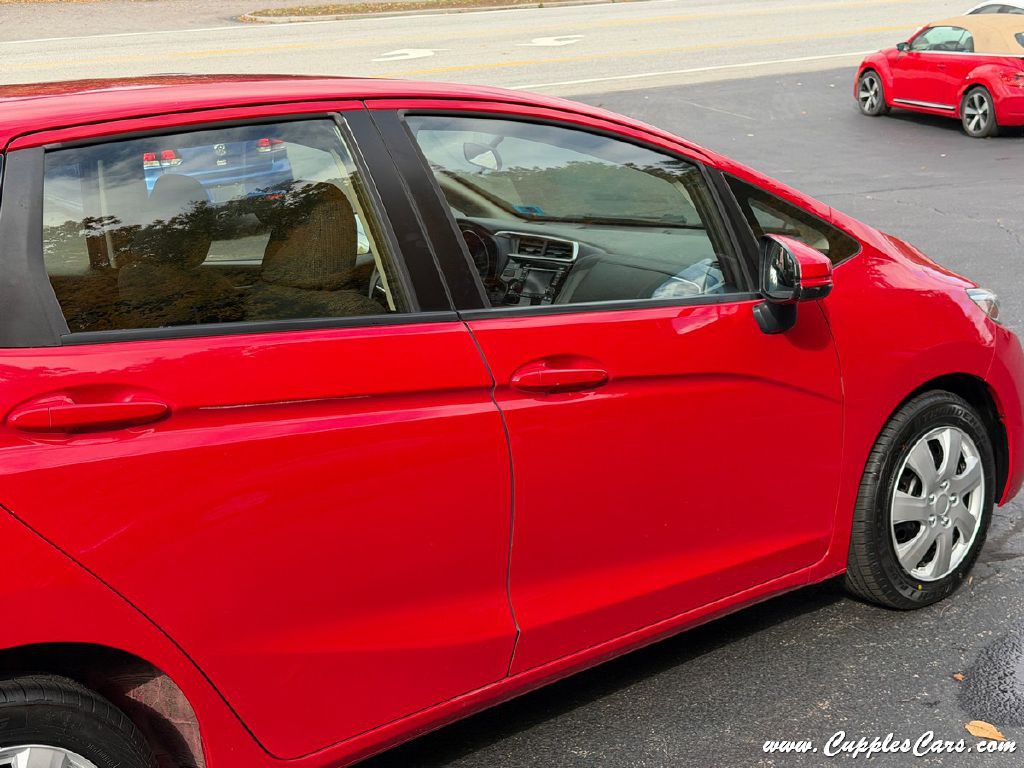 2016 Honda Fit Image 40