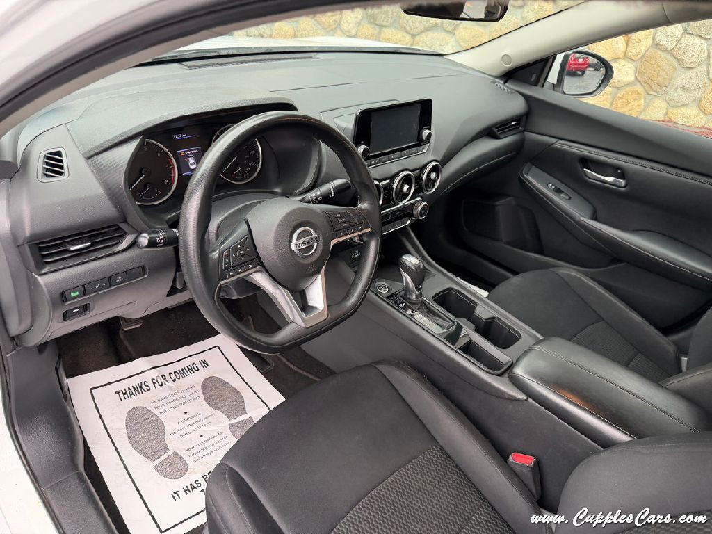 2021 Nissan Sentra Image 4