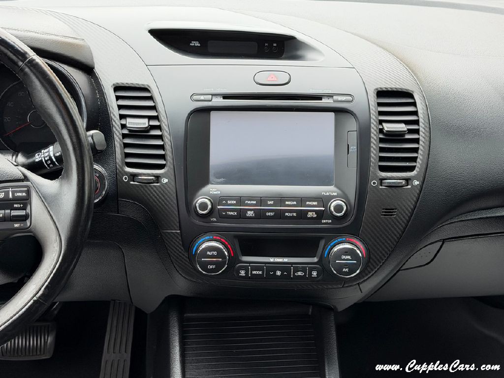 2014 Kia Forte Image 24