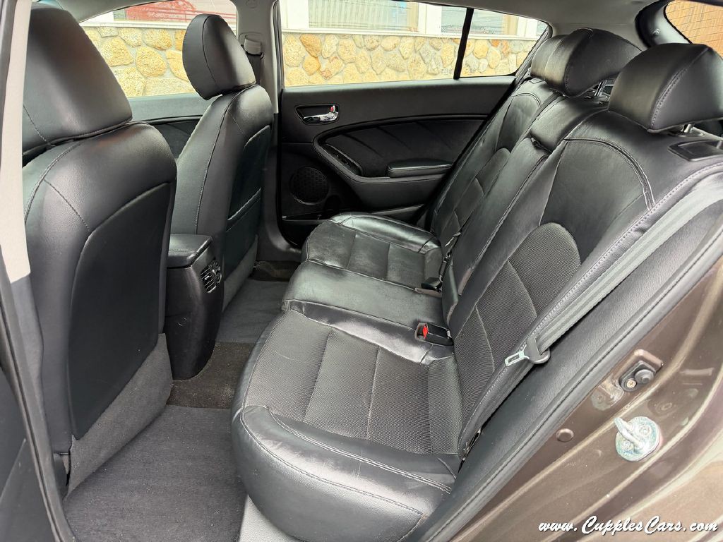 2014 Kia Forte Image 8