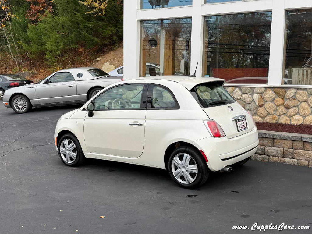 2016 FIAT 500 Image 2