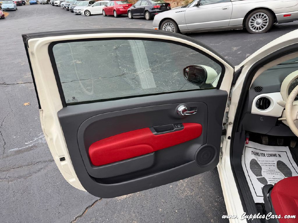 2016 FIAT 500 Image 5