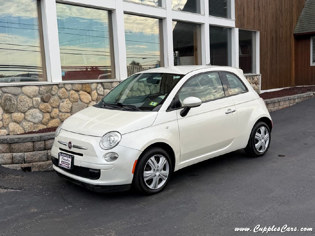 2016 FIAT 500 Image 10