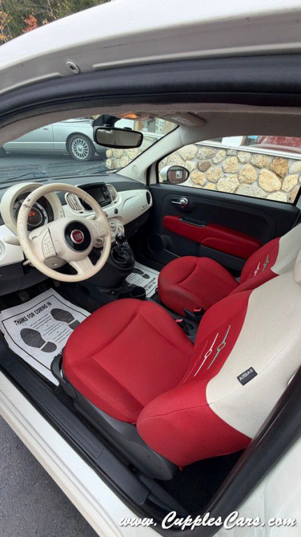 2016 FIAT 500 Image 28