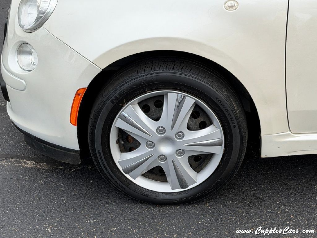 2016 FIAT 500 Image 41