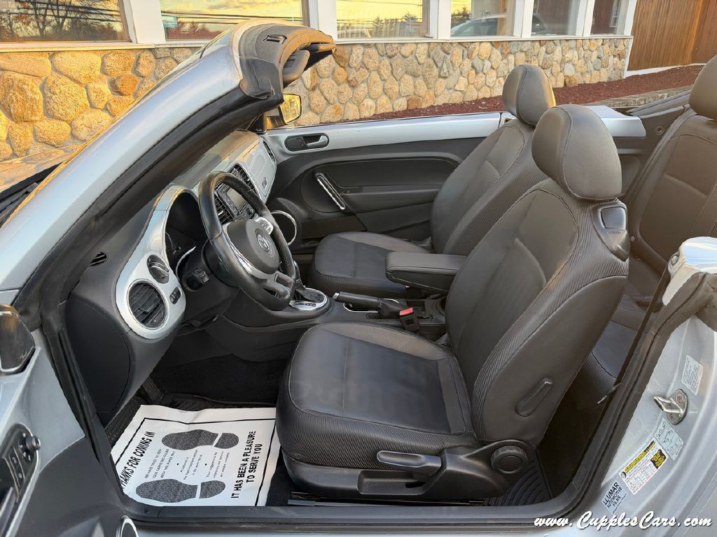 2015 Volkswagen Beetle Image 7