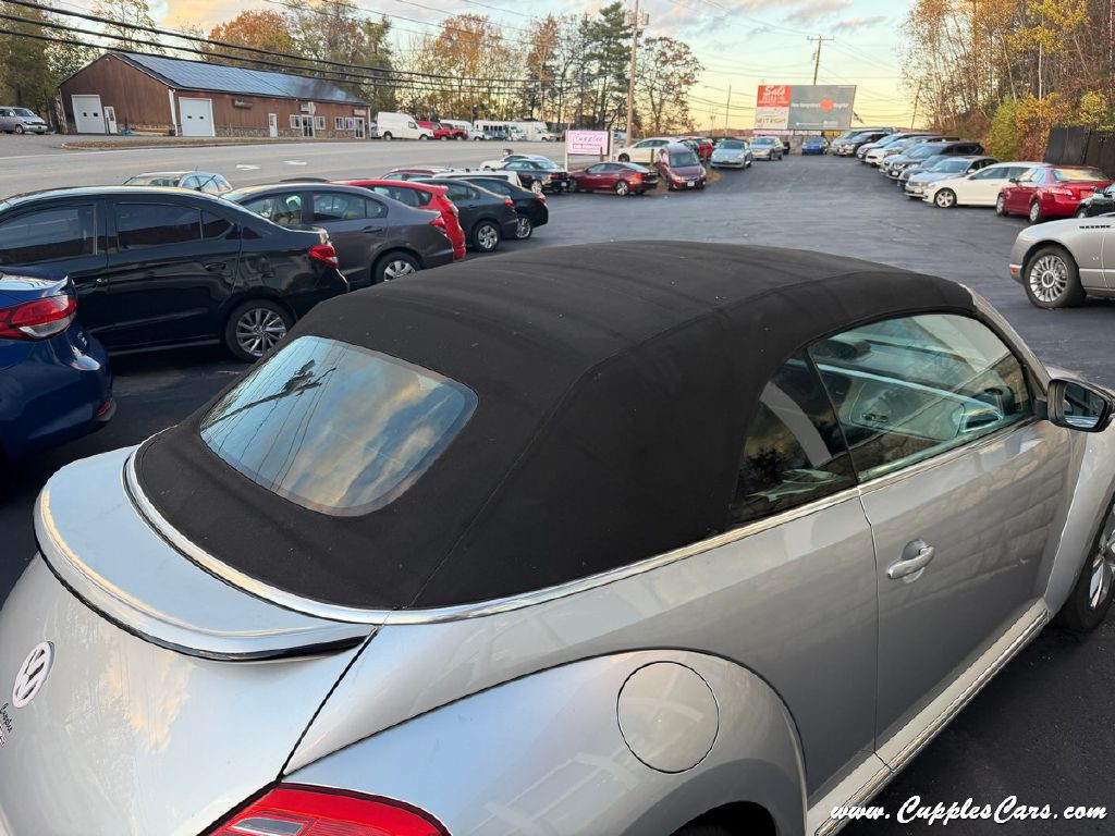 2015 Volkswagen Beetle Image 29