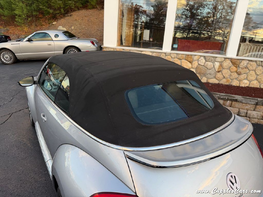 2015 Volkswagen Beetle Image 31