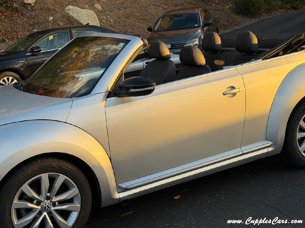 2015 Volkswagen Beetle Image 40