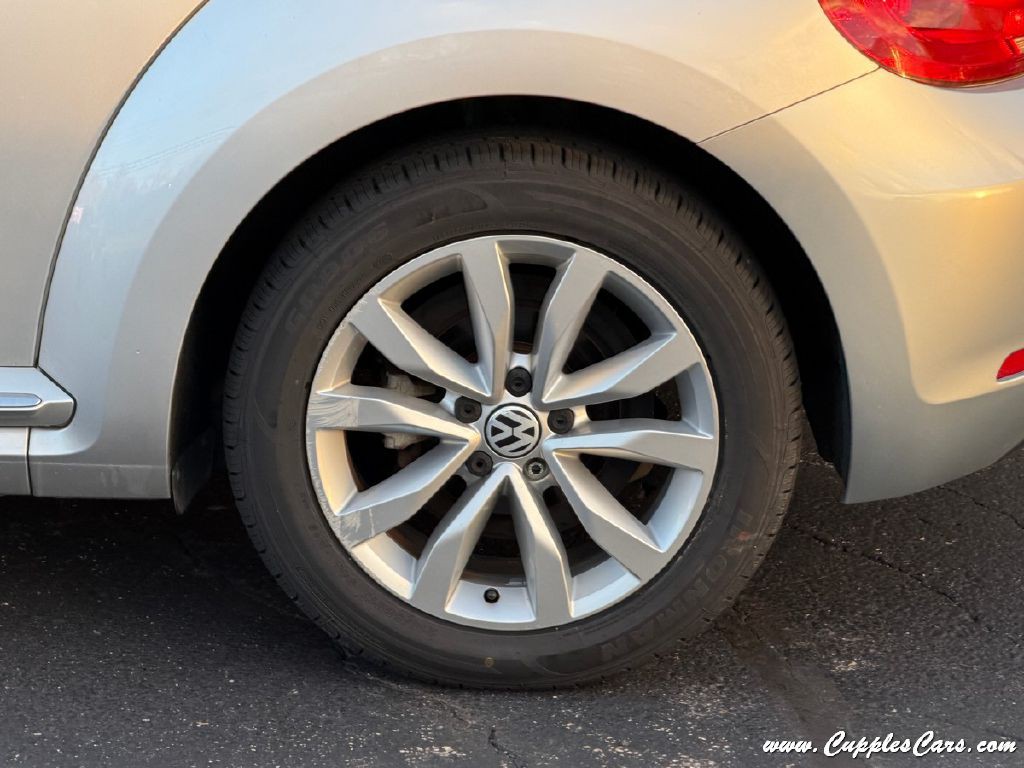 2015 Volkswagen Beetle Image 48