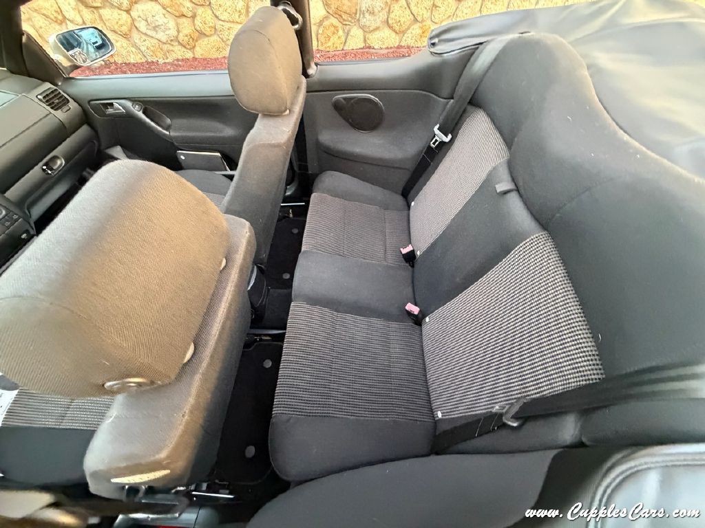 2001 Volkswagen Cabrio Image 23