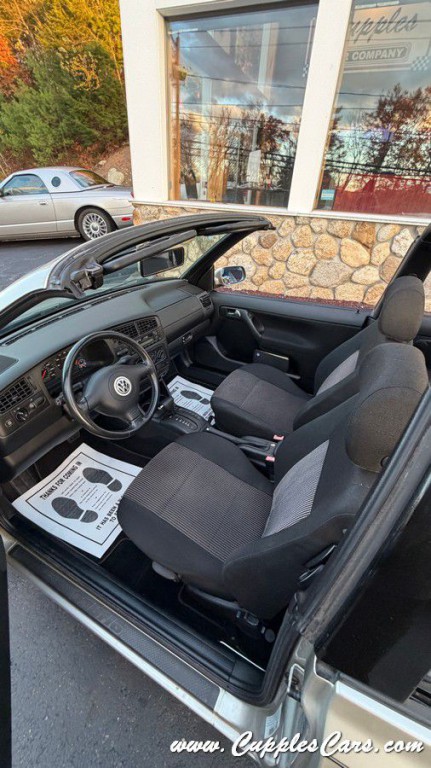 2001 Volkswagen Cabrio Image 33
