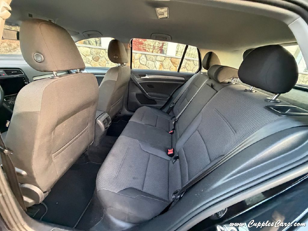 2019 Volkswagen Golf Image 22