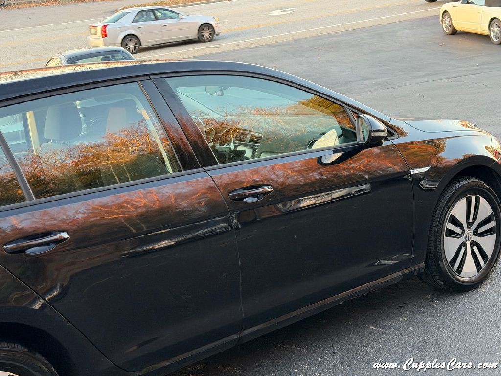 2019 Volkswagen Golf Image 38