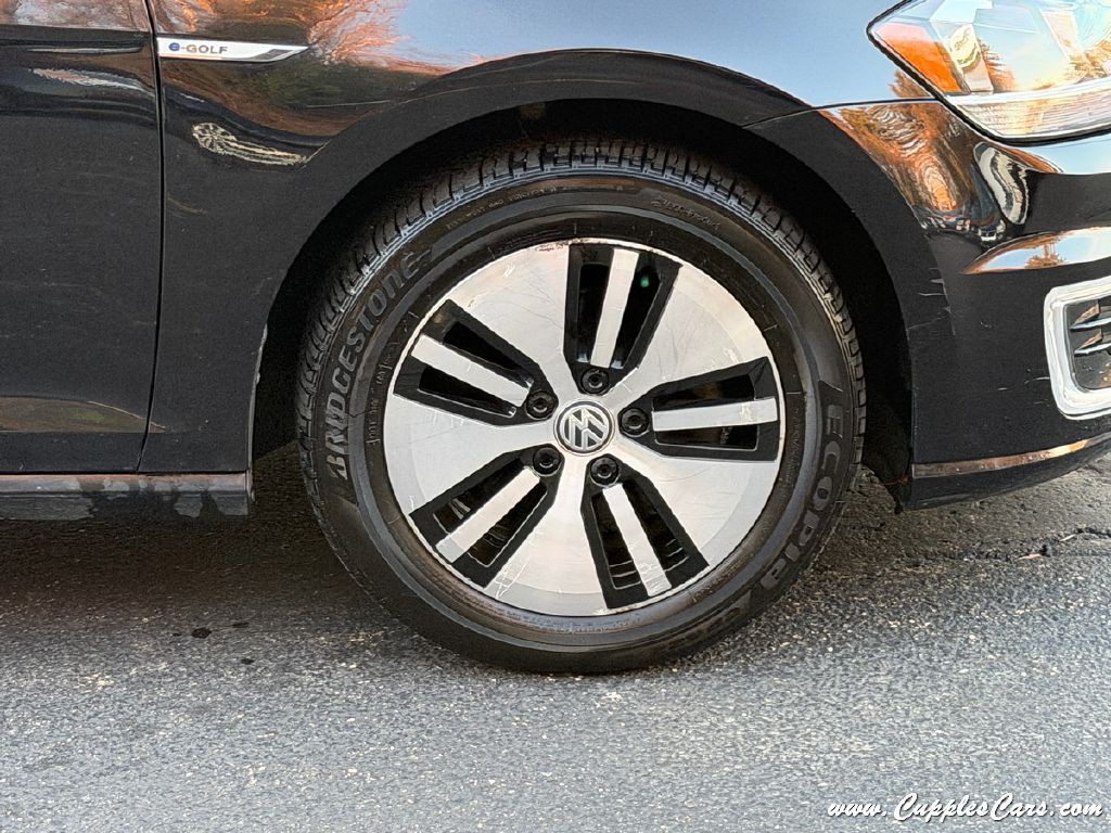 2019 Volkswagen Golf Image 40