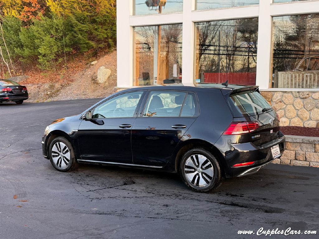 2019 Volkswagen Golf Image 3