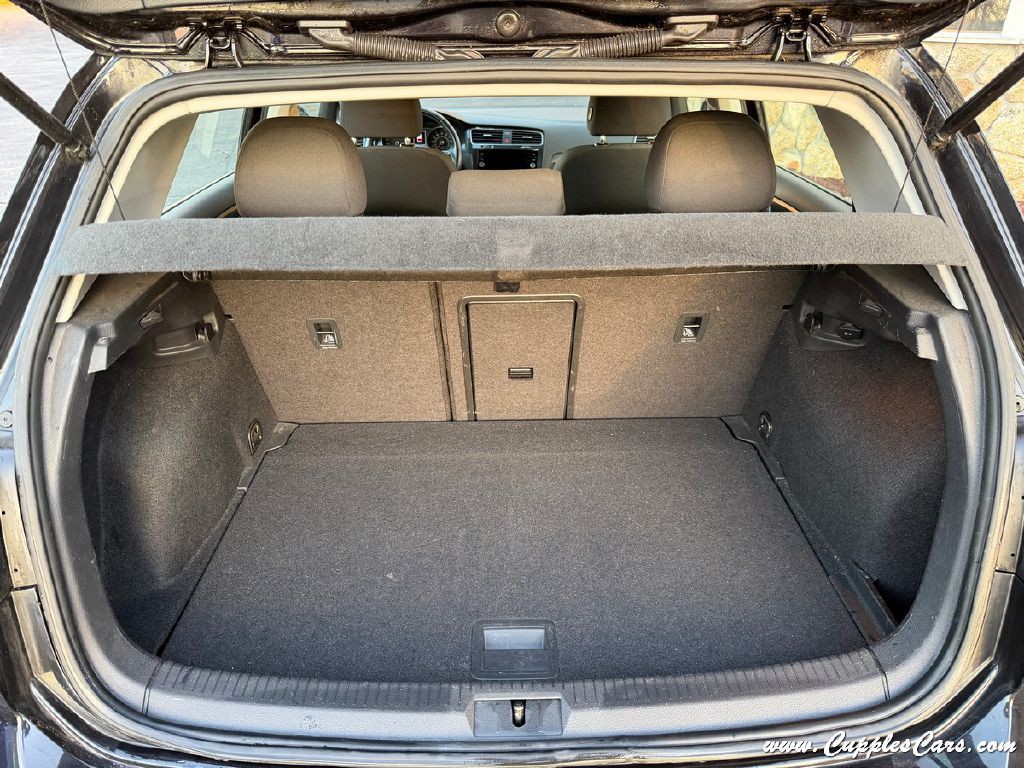2019 Volkswagen Golf Image 8