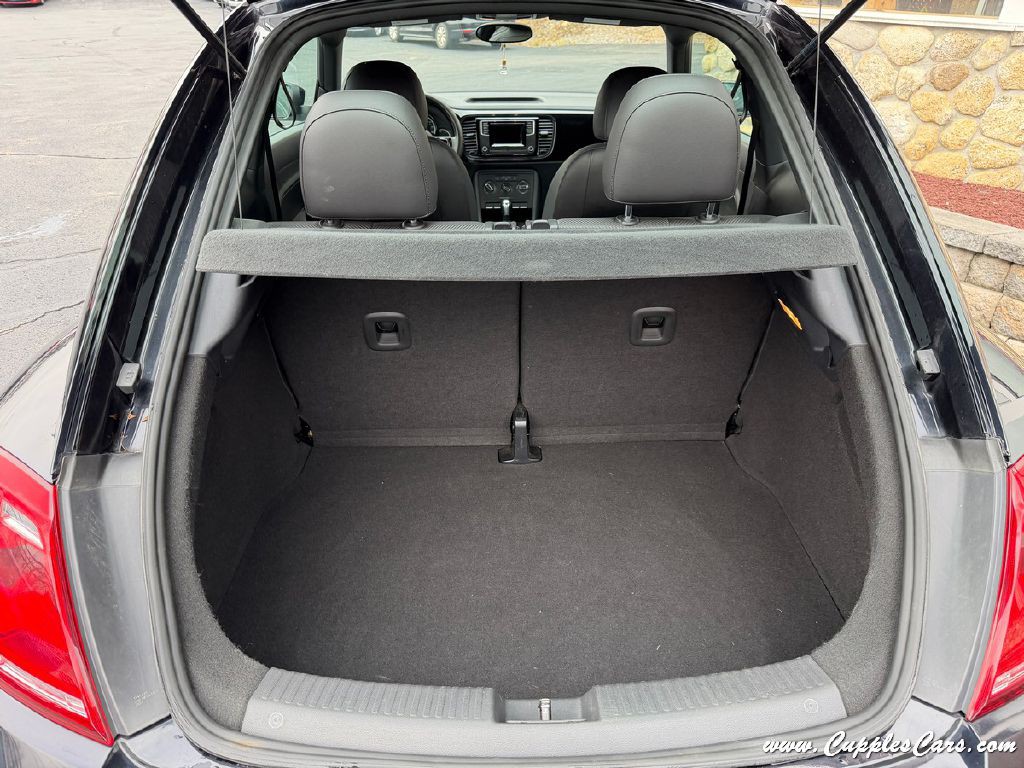 2016 Volkswagen Beetle Image 7