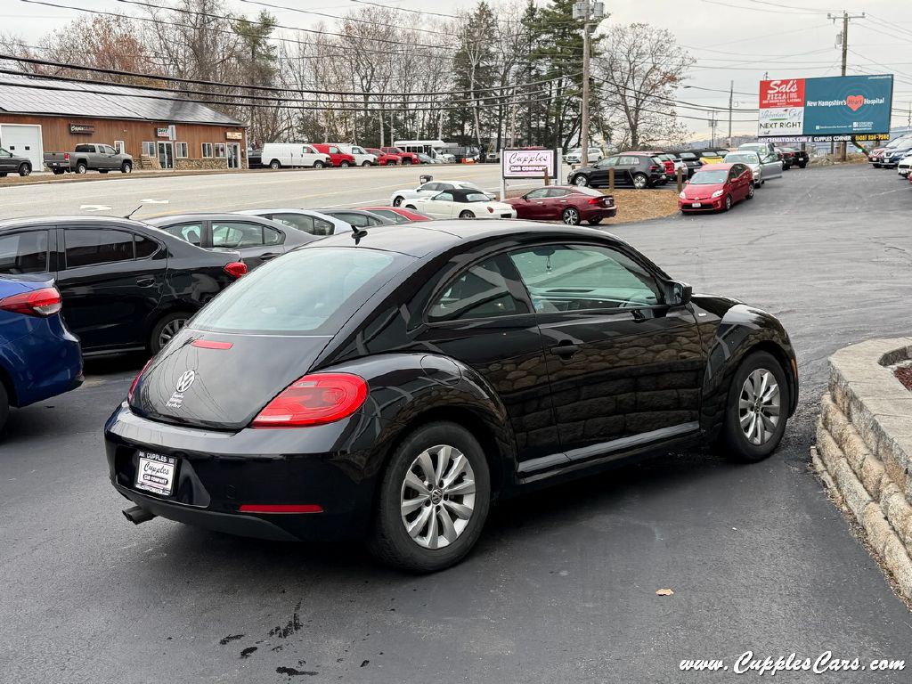2016 Volkswagen Beetle Image 8