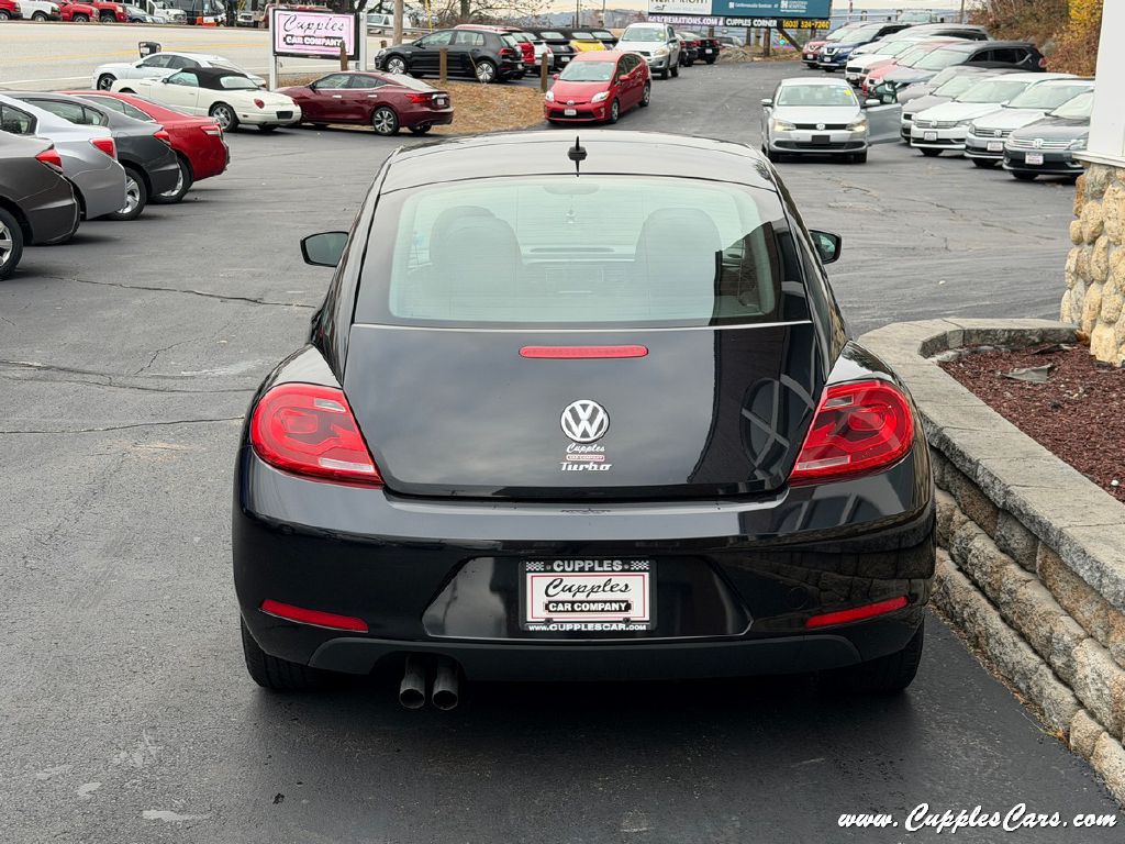 2016 Volkswagen Beetle Image 9