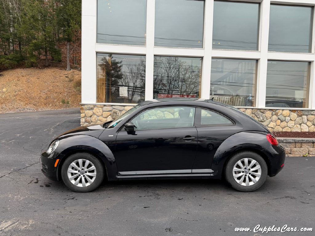 2016 Volkswagen Beetle Image 10