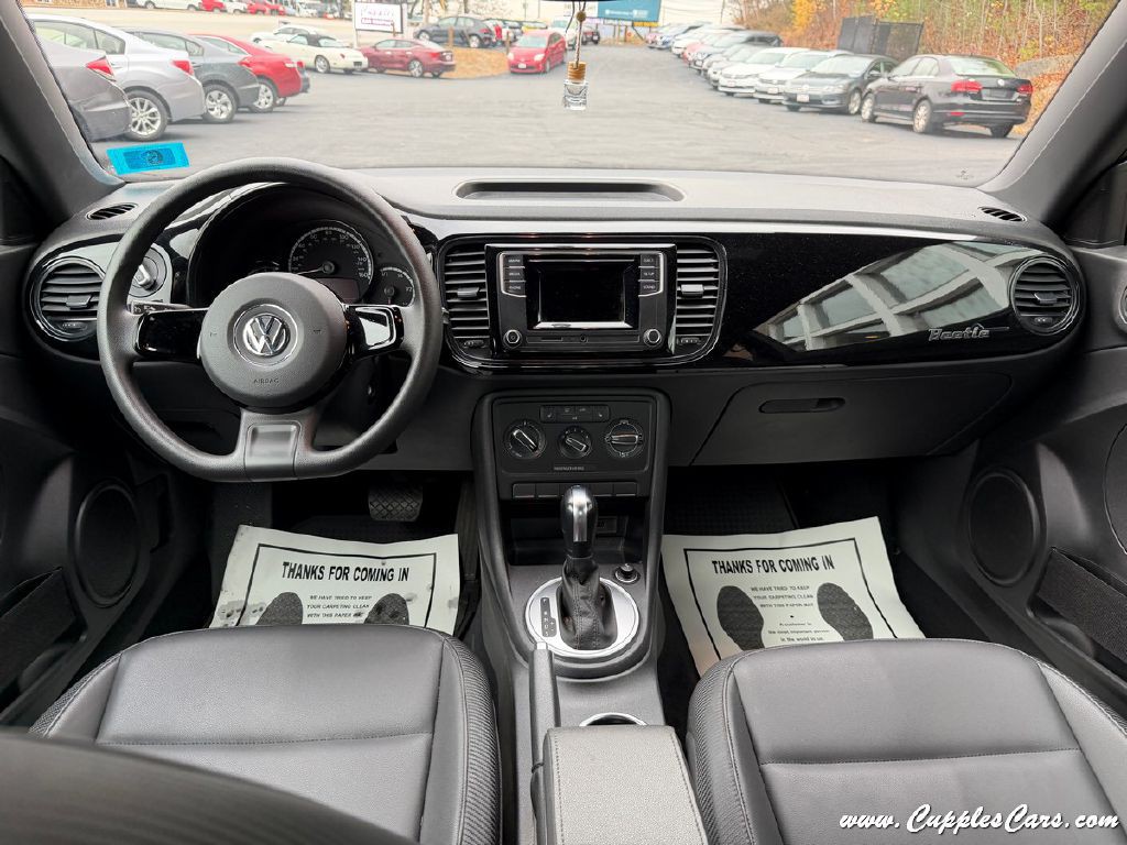 2016 Volkswagen Beetle Image 15