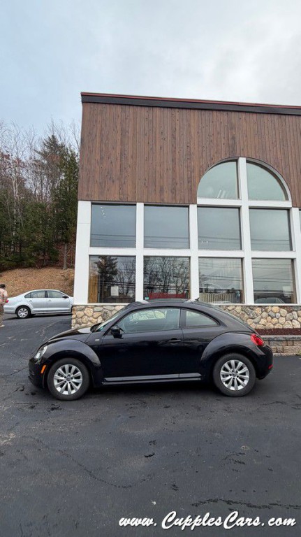 2016 Volkswagen Beetle Image 26