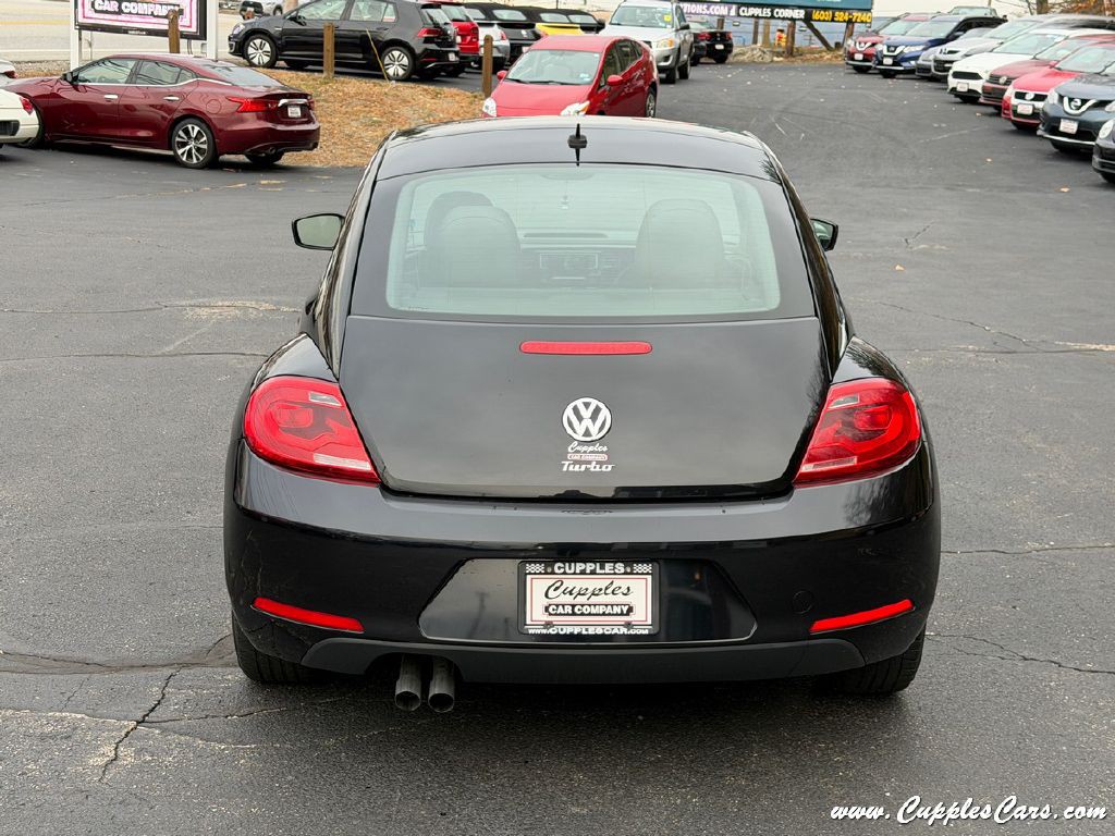 2016 Volkswagen Beetle Image 34