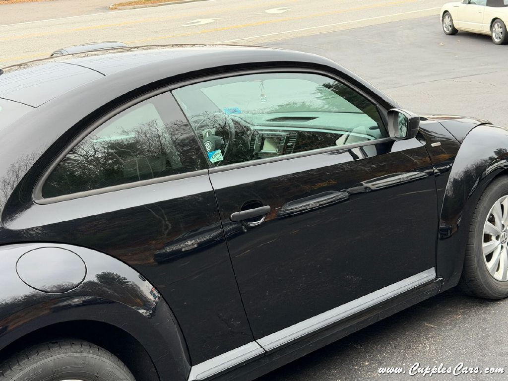 2016 Volkswagen Beetle Image 36