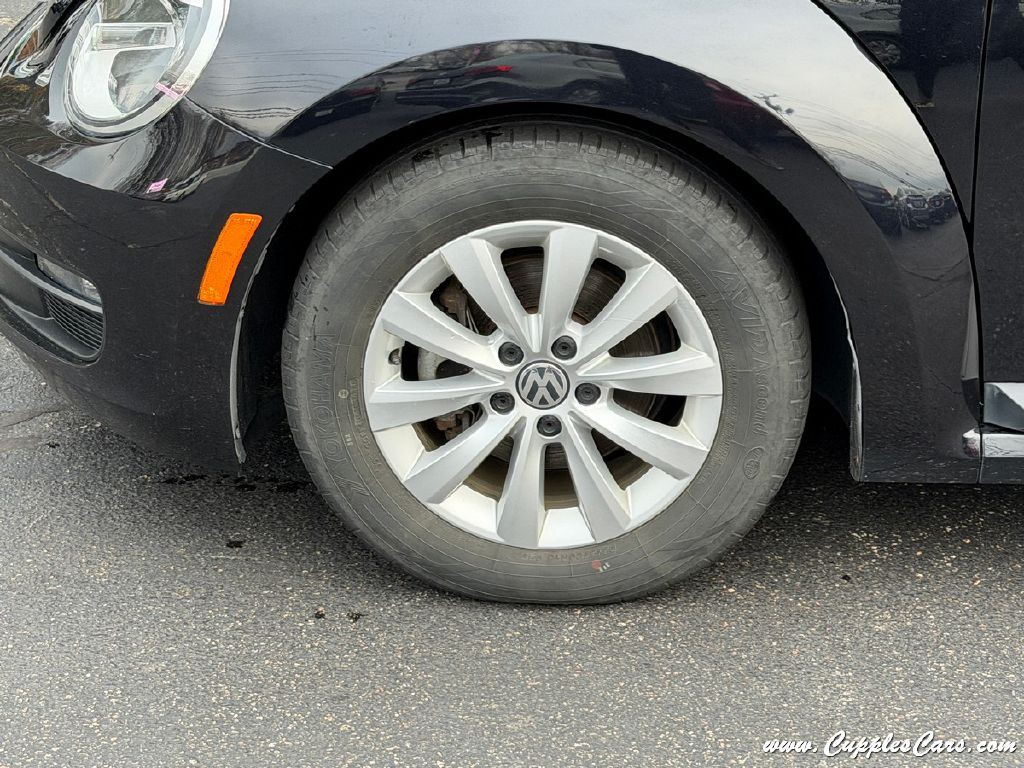 2016 Volkswagen Beetle Image 41