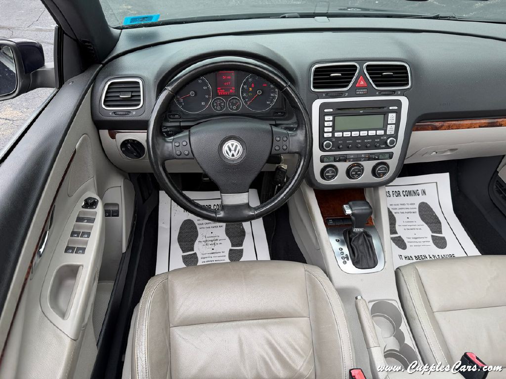 2009 Volkswagen Eos Image 18