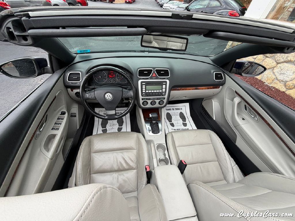 2009 Volkswagen Eos Image 24