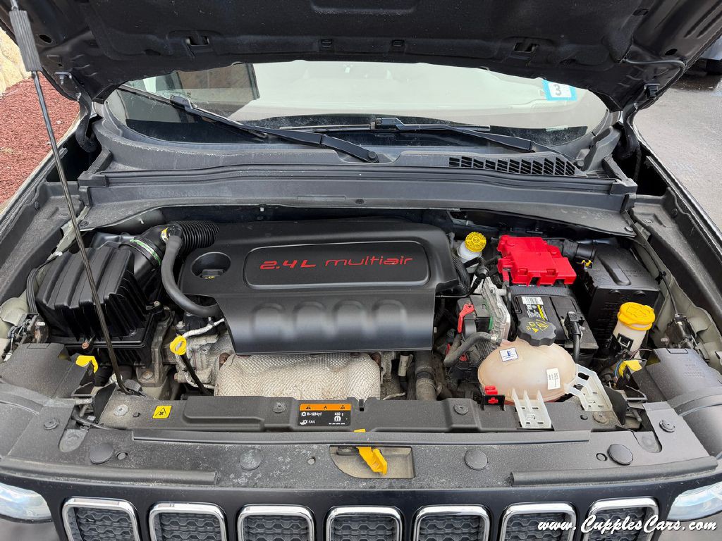 2019 Jeep Renegade Image 13