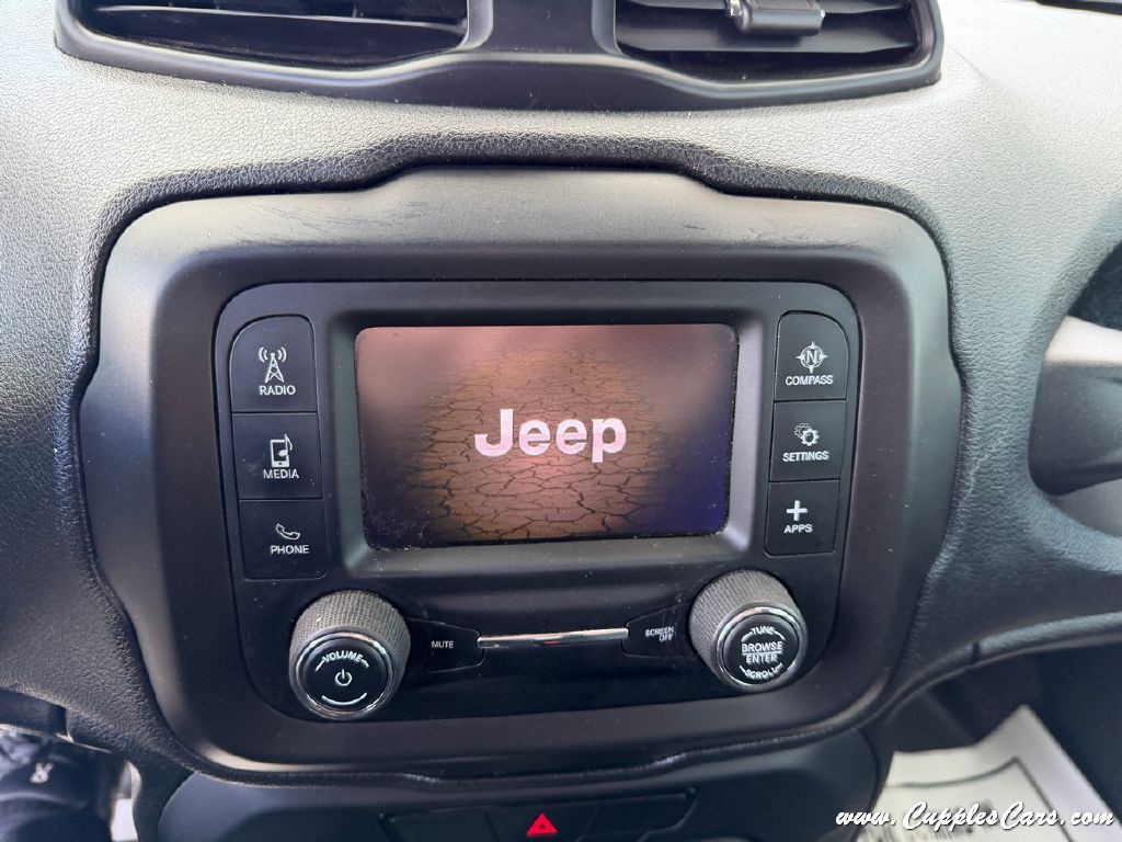 2019 Jeep Renegade Image 24