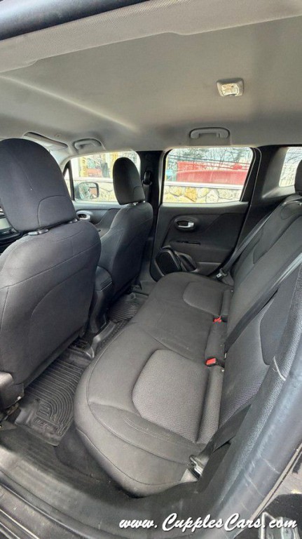 2019 Jeep Renegade Image 30