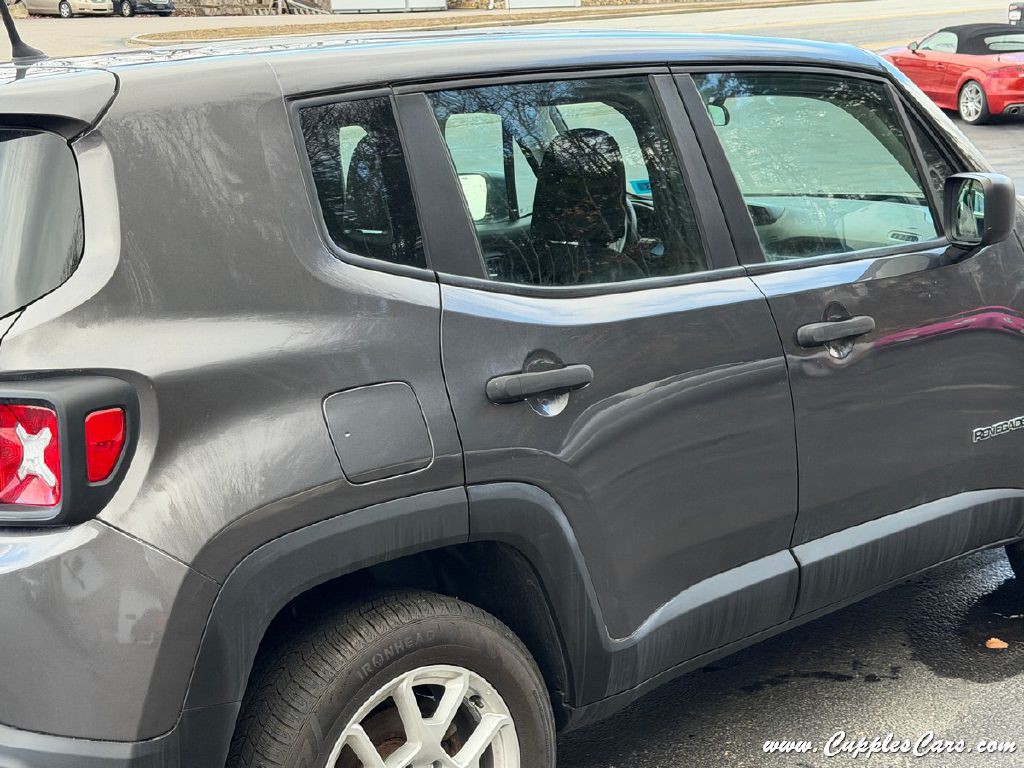 2019 Jeep Renegade Image 38