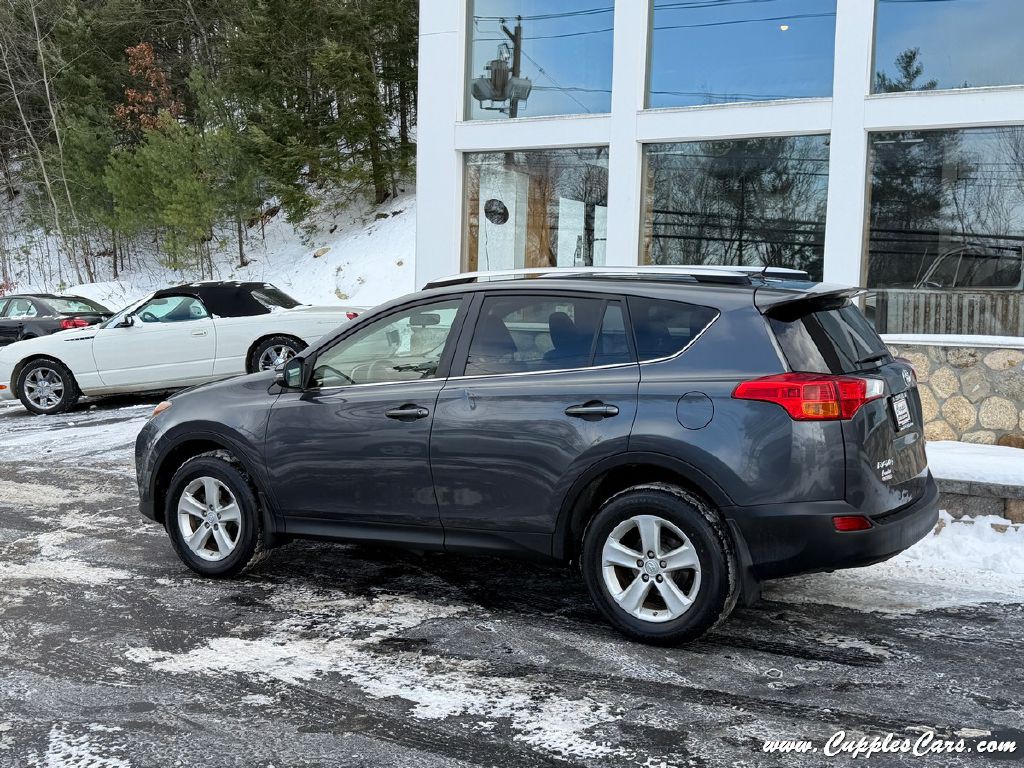 2013 Toyota Rav4 Image 2